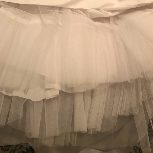 New - Sample wedding gown never worn - Picture 8 of 8